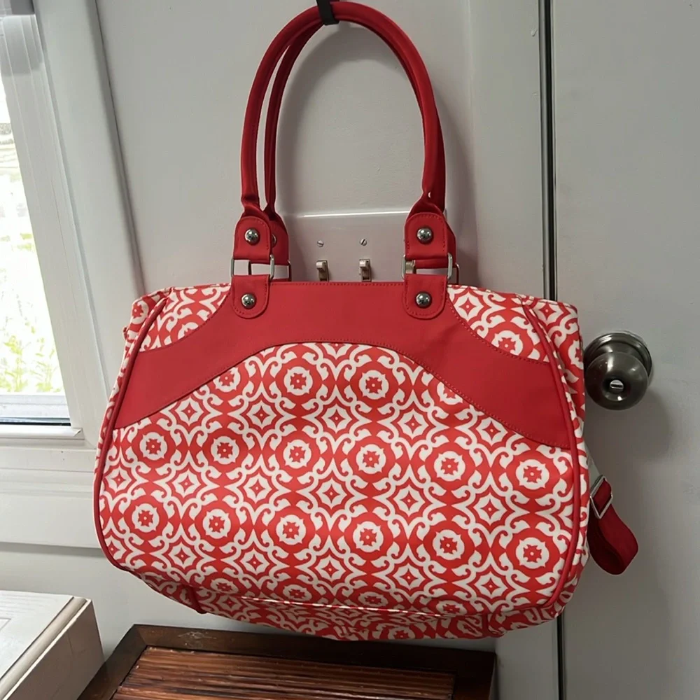 Petunia Pickle Bottom Relaxing in Rimini Wistful Weekender/Diaper Bag,NWT